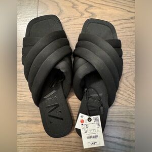 Black Zara Flat Sandals never worn 40 size 9